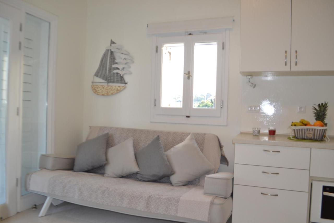 Jb Villa (Adults Only) Messaria  Exterior photo